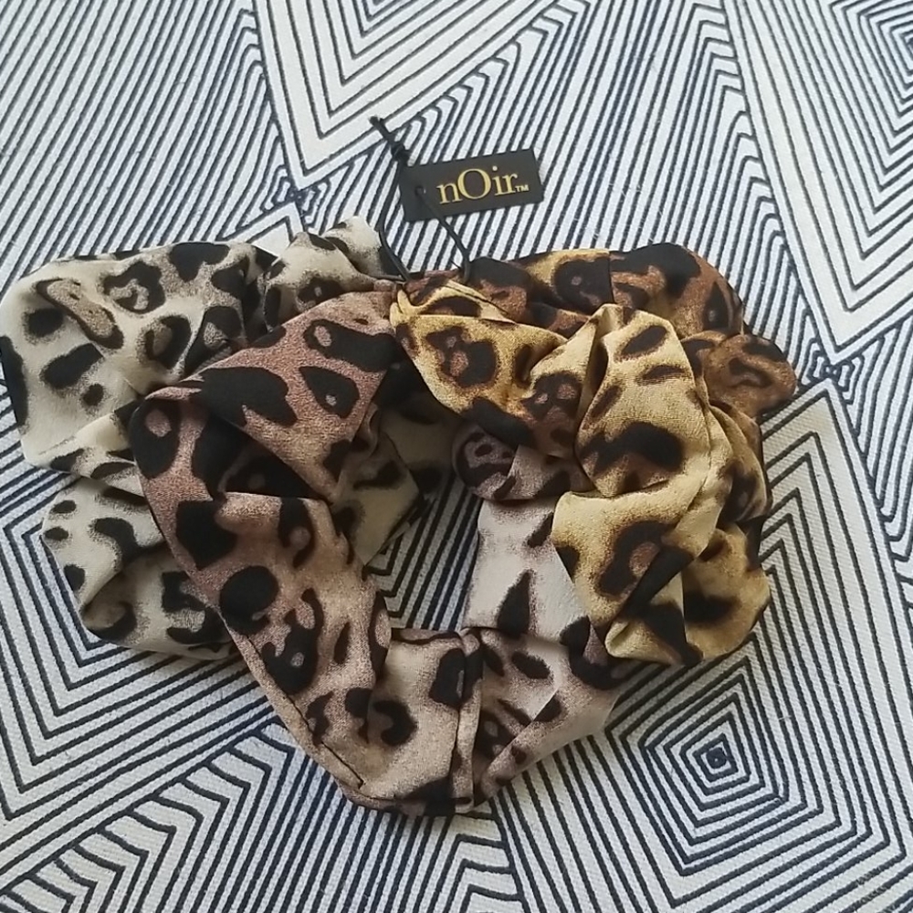 Noir Animal Print Scrunchies